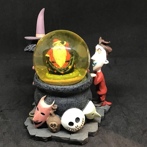 Vintage Tim Burton’s Nightmare Before Christmas Snowglobe. Lock, Shock & Barrel - Picture 2 of 11